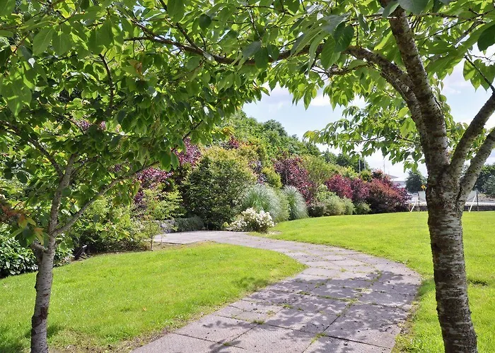 Menlo Park Self Catering Отель *