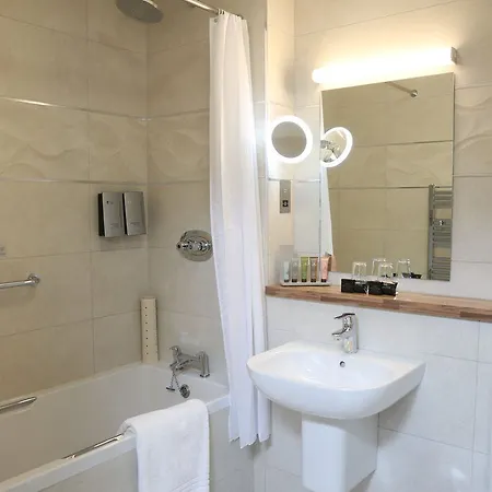 Menlo Park Self Catering