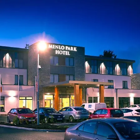 ホテル メンロー パーク セルフ ケータリング